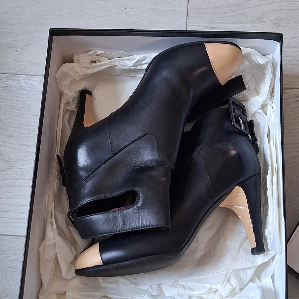 Chanel Boots Size 37 Coco Mark CC Logo Short Strap High Heel Bicolor